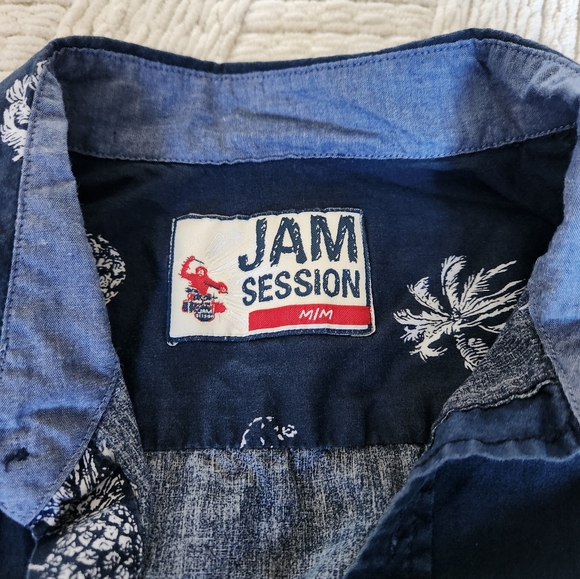 Men's medium button-up dress shirt - Picture 3 of 3